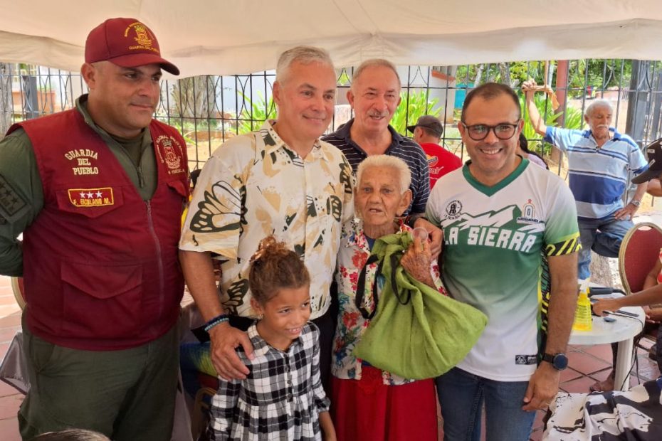 Más de 800 abuelos fueron atendidos con la Jornada Más años más amor en La Asunció